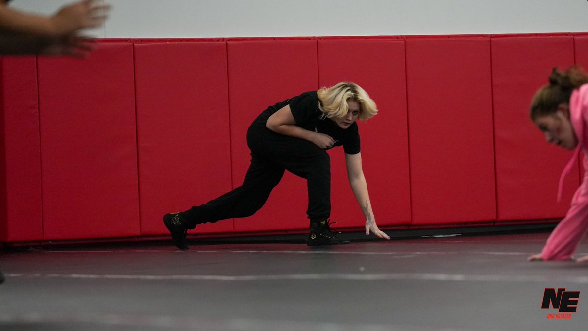 NEwrestle tweet media