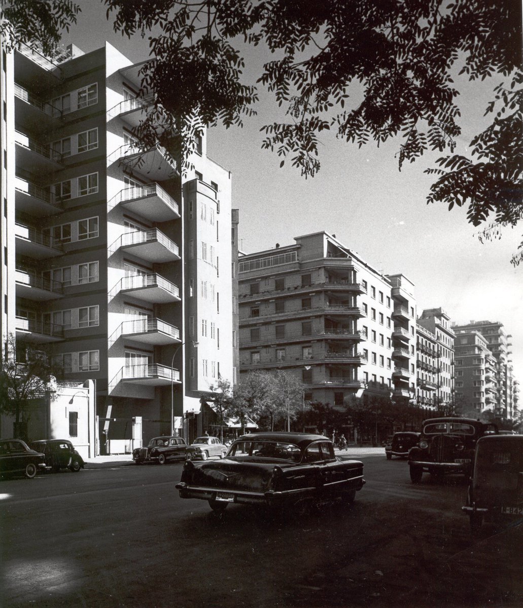 TRES60Blog's tweet image. Edificio de viviendas y oficinas en la calle O´Donnell, 33, Madrid (Spain). Proyectado por Antonio Lamela en 1956.

#arquitectura #AntonioLamela #LamelaArquitectos #Madrid
