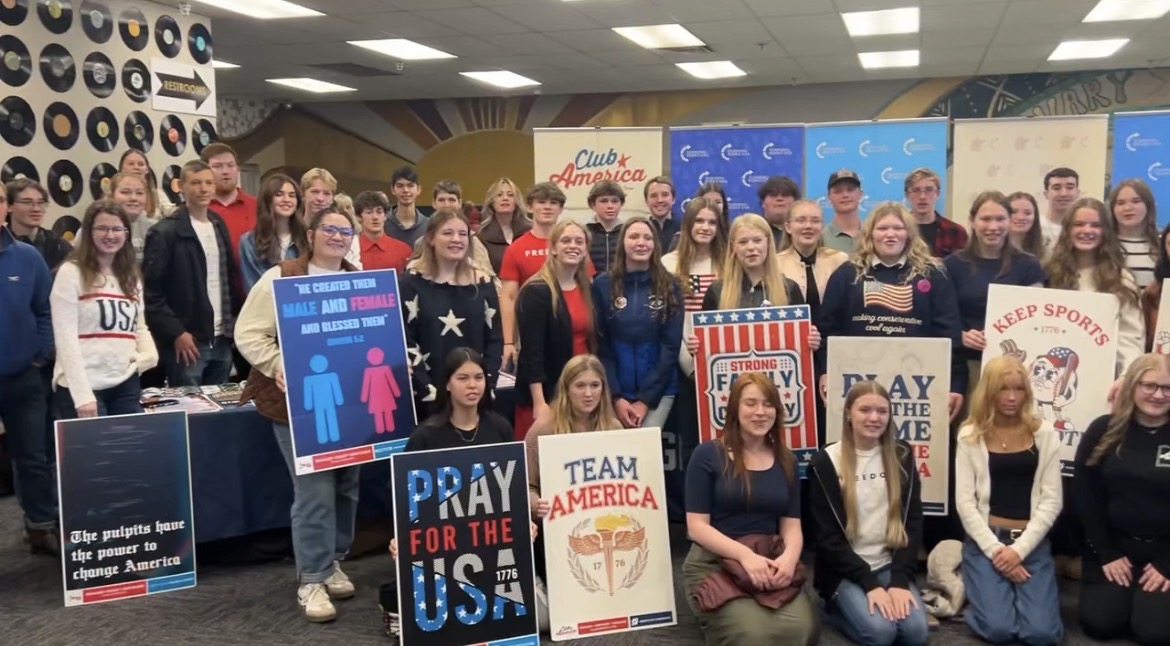 mack_4america's tweet image. New England just closed the semester with a HUGE win!

Nearly 40 NE @tpusastudents were able to attend the Protect Girls’ Sports event with @Riley_Gaines_ this past Saturday to meet her and hear her story.

Huge thanks to PGS and Maine Girl Dads for this incredible opportunity!❤️