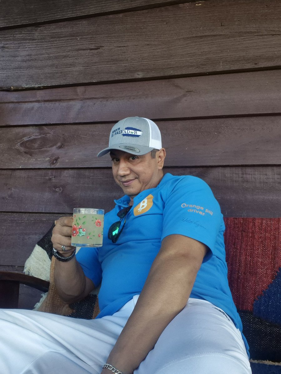 Bit coin economic.  Berlin. EL SALVADOR.