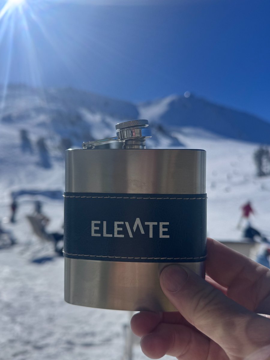 elevatesaas's tweet image. ELEVATE in the field at @MammothMountain! A small reminder that great work and great partnerships can happen anywhere - even at 11,000 feet. #partnerships #VMS #contingentworkforce #ikonpass