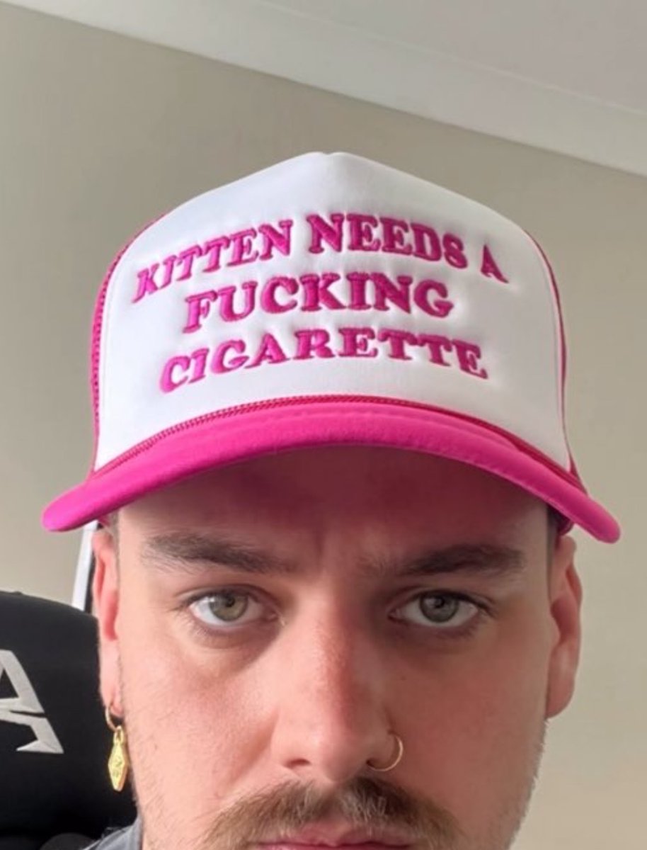 shirtsthtgohard's tweet photo. https://t.co/TIyguaVkZI