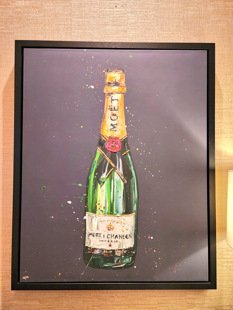 Random encounter with <a href="/PaulOz/">Paul Oz</a> - as we were checking in, and he was packing up after last week's F1 festivities. If you're an #F1 fan, you might recognize some of his work...