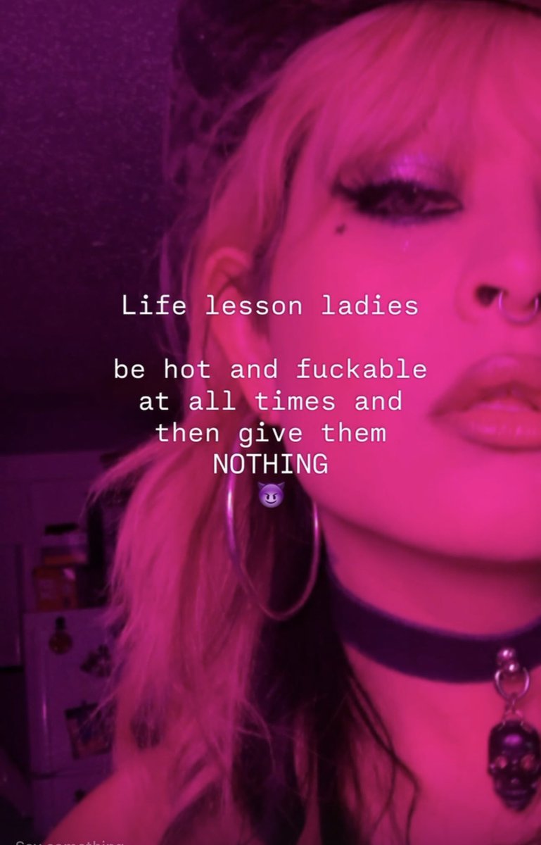 thegothpopstar's tweet photo. 😈😈😈😈 https://t.co/KR895Dsilw