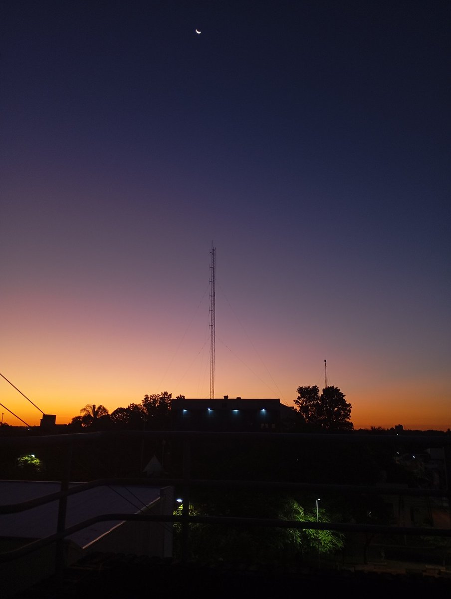 mirad que linda vista tengo🤍🌘