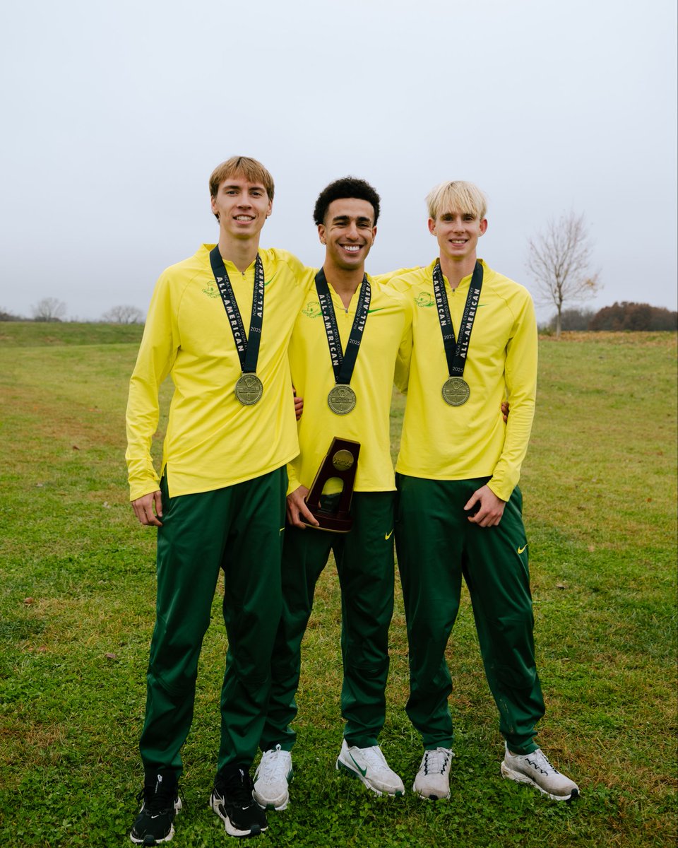 OregonTF's tweet image. Went to battle. 5th in the NCAA. What a season for the Men of Oregon.
#GoDucks
