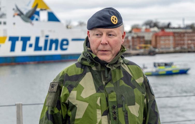 ivan_8848's tweet image. Sweden wants 2,000-km cruise missiles capable of striking deep inside Russia

According to Sweden’s SVT, the country’s Armed Forces are seeking to purchase long-range cruise missiles with a 2,000 km range — explicitly to ensure they can hit targets in Russia “in the event of a…