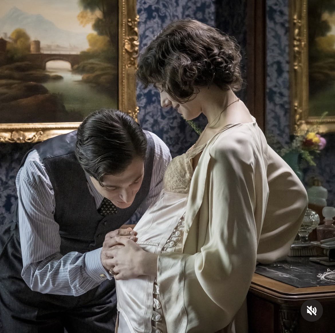 ManuelaFerrina's tweet image. Così per sempre. ❤️ 

#IlCommissarioRicciardi3