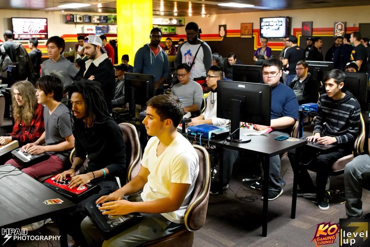 Shoutouts to <a href="/Sal_ee_uu/">Saliou</a> for finding this pic. This was taken over a decade ago…I was 14 years old here 😭