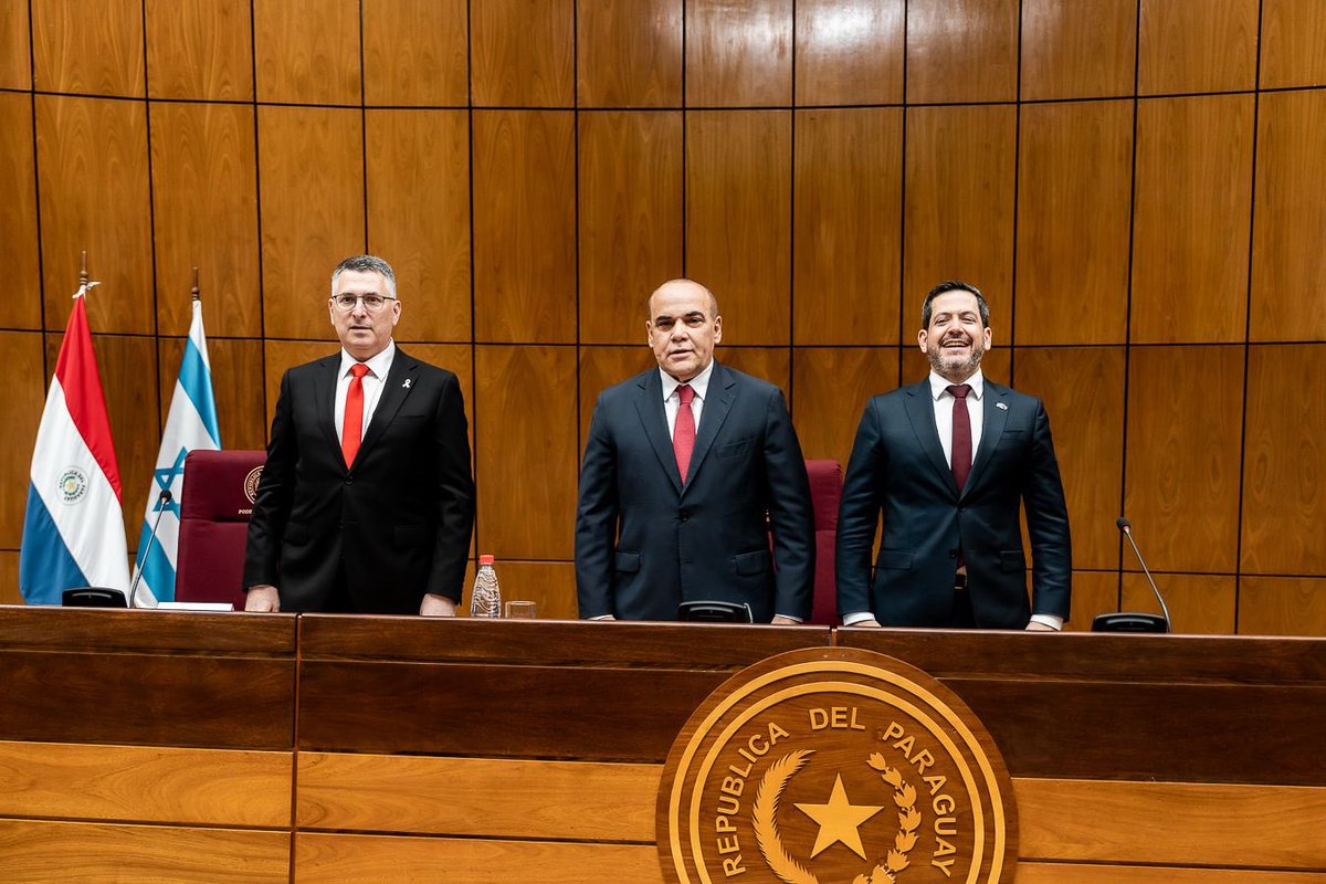 gidonsaar's tweet image. Paraguay es uno de los más grandes amigos de Israel en el mundo.
Fue un verdadero honor dirigirme a una sesión conjunta especial de la Asamblea Nacional de Paraguay. Agradezco al Presidente del Senado, @bachinunezpy, y al Presidente de la Cámara de Diputados, @raulatorre, por…