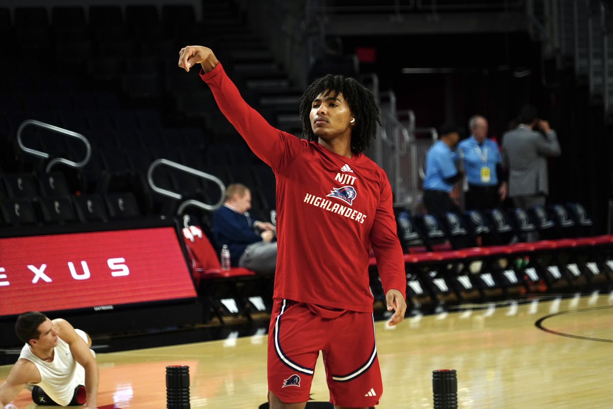 NJITHoops's tweet image. 📍Fifth Third Arena

#UNITY | #RollTech⚔️