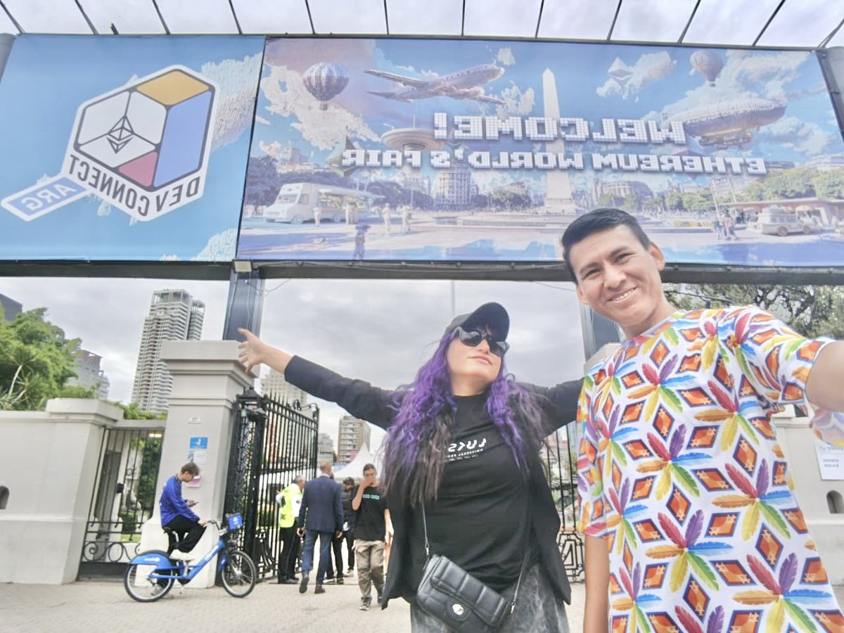 IleDesignia's tweet image. ☑️ My first DevCon ever, and it happened in my own country. None of this would make sense without mentors like @criptopepe1, who represents the real LATAM grind. It&apos;s about feeling, trusting, and investing in what you believe in.

So grateful.

@EFDevcon 🆙 @lukso_io @lukso_esp