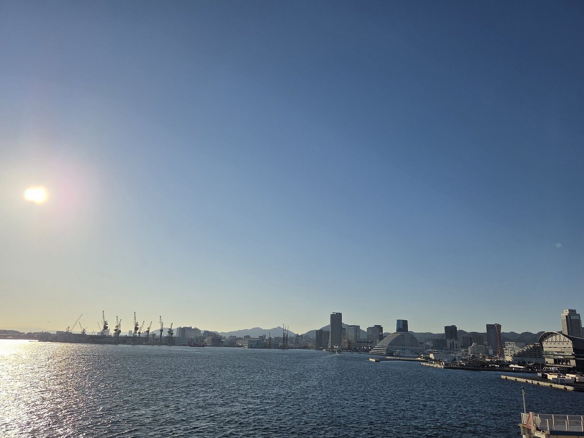 #ろでむ３世の散歩20251123

#えいがさき の聖地巡礼

神戸大橋

構図が分からん

ちらっと標識見えてる構図あったけど、それだと③になりそうだけど工事中だから綺麗に撮れないw