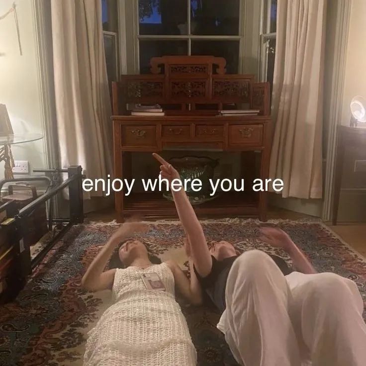 kuroosuu's tweet image. go to pinterest and search 

✰ celebrity
✰ outfit
✰ quote
✰ aesthetic