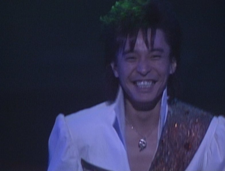 beckymikitty's tweet image. グッモーニンエブリFANKS ☀️😃❗
11月25日、いい笑顔の日
王子の笑顔は破壊力バツグン…
#TMNETWORK