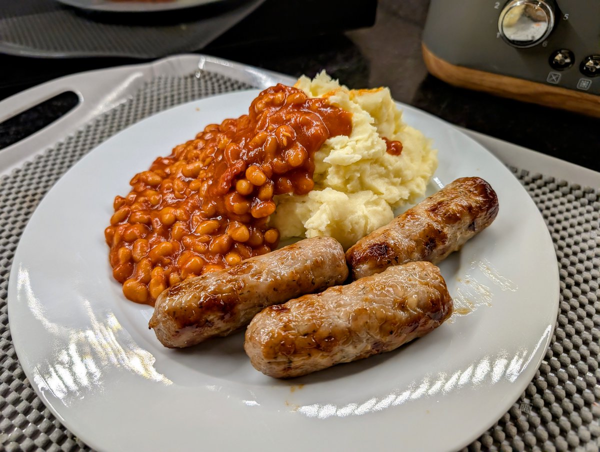 𝙃𝙖𝙮𝙯 tweet media