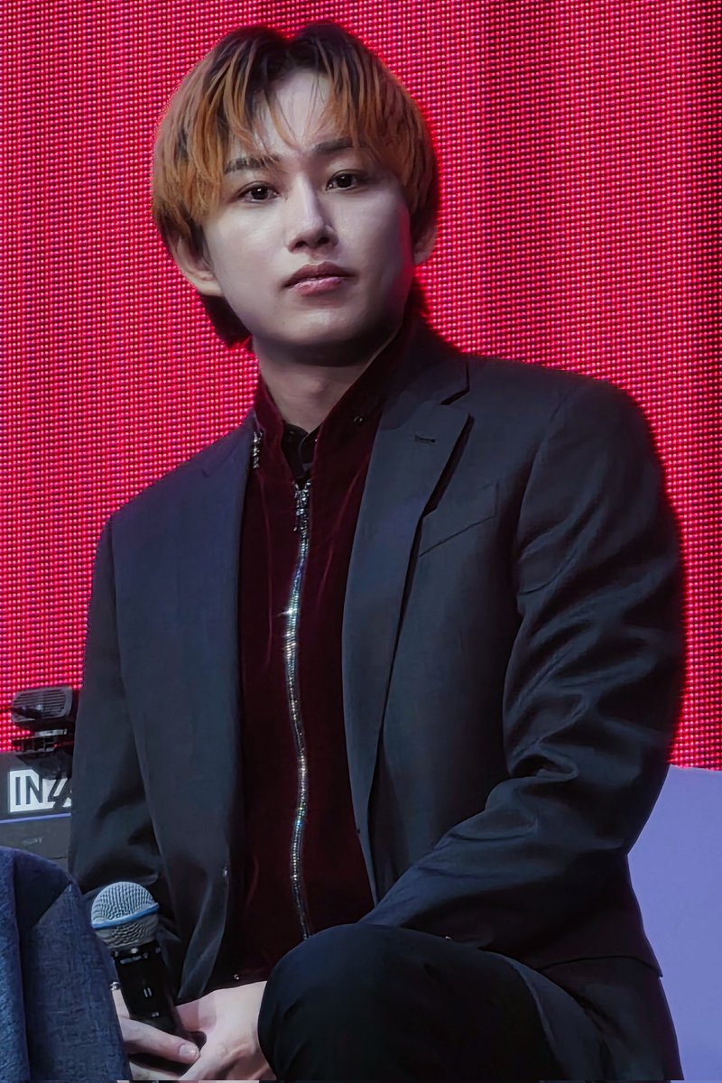 hebisumo666's tweet image. こちらアルマーニの25-26a/wの30万ぐらいする新作らしい
特定班ありがとうございます
自前衣装なはずだから大舞台のためにご本人なりに考えておめかししてきてくれたと思うと味わいがある