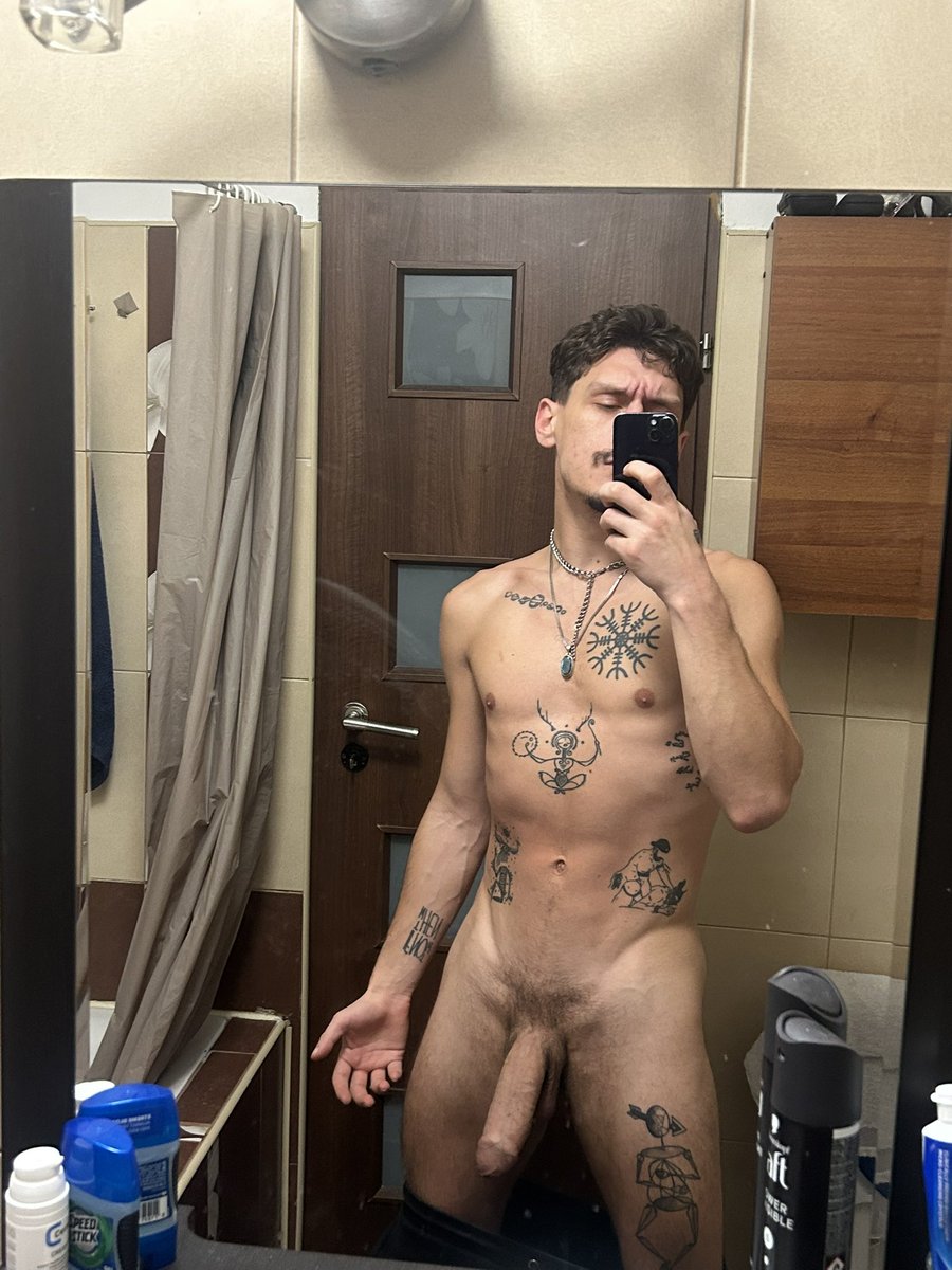 R Catalin tweet media