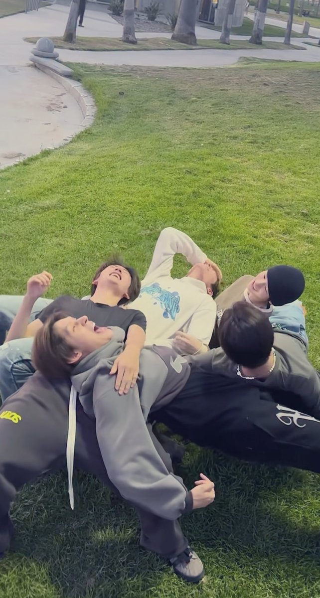 kira56tis's tweet image. CORTIS 🤍
COER 🤍
코르티스🤍
코어🤍
コルティス 🤍
コア 🤍
☺️☺️☺️☺️☺️☺️

#cortis #core #코르티스 #코어 #コルティス #コア