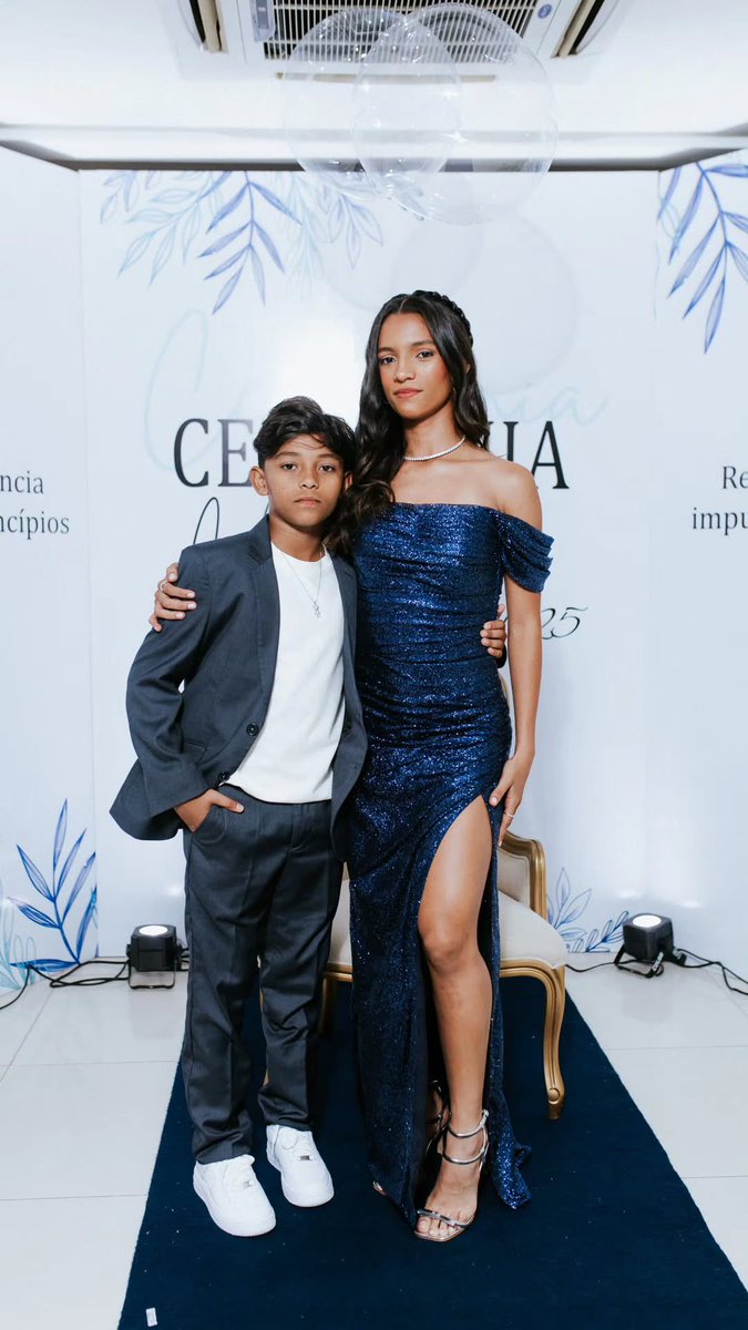 supportrayssa's tweet image. Irmãos Leal! 🥹