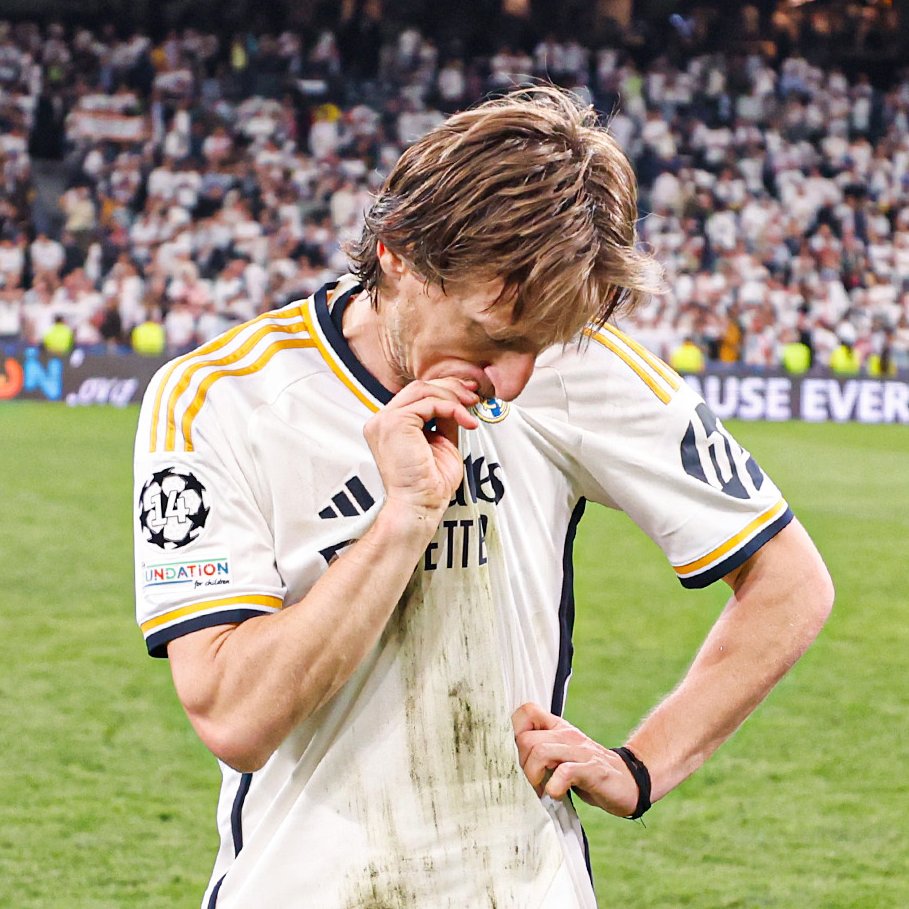 MadridXtra's tweet image. 🗣 Luka Modrić on Real Madrid: &quot;The love of the fans, the club and all the people connected to the club remains forever. I have no words to thank them for that treatment. It was like that from day one. Even though I had difficulties at the beginning, I felt the love and affection…