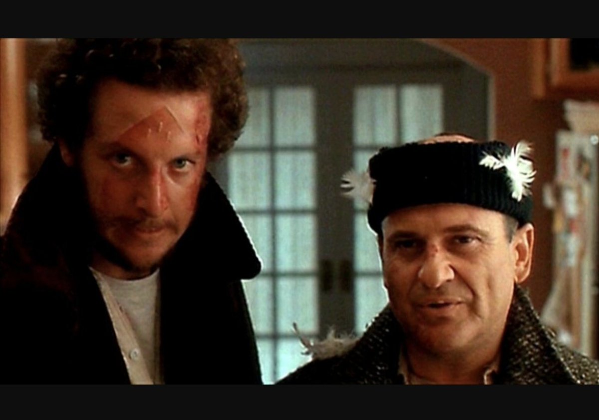 O estado dos 2 depois do direto Burro e Dylan, são tão burros que insistem na vitimização #sstvi