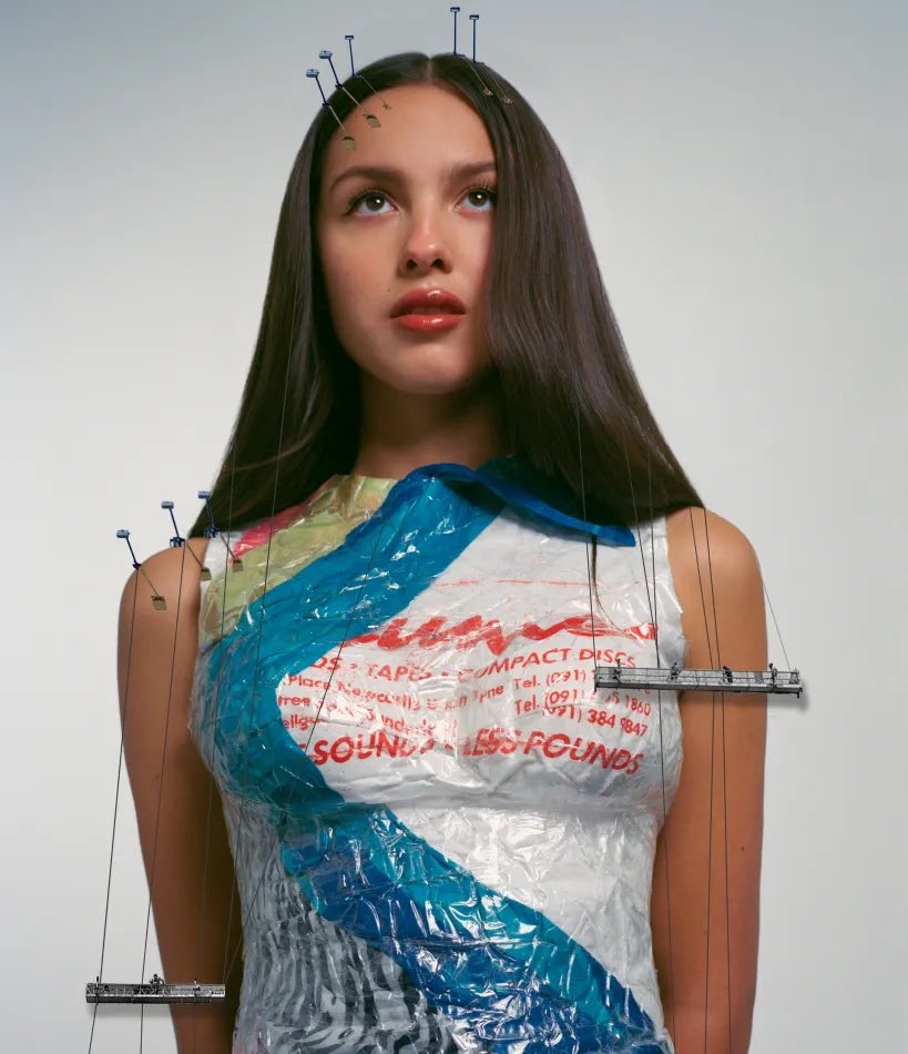 RodrigoTimes's tweet image. Olivia Rodrigo has now surpassed 4 BILLION Spotify streams in 2025, despite not releasing an album.