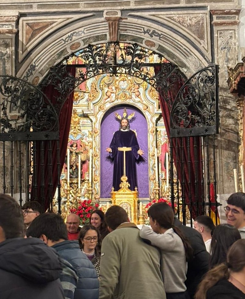 manucpw's tweet image. Volvemos a nuestra casa, en esta ocasión para un ensayo especial con sabor a Lunes en la calle Santiago. Gracias por la invitación @Hdad_Redencion