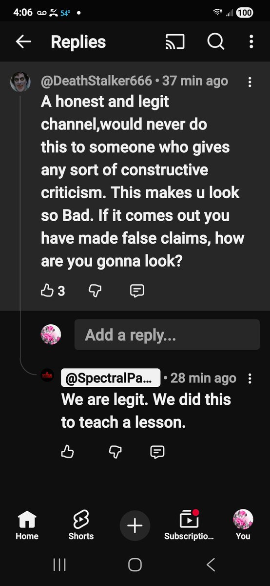 Laura Dav tweet media