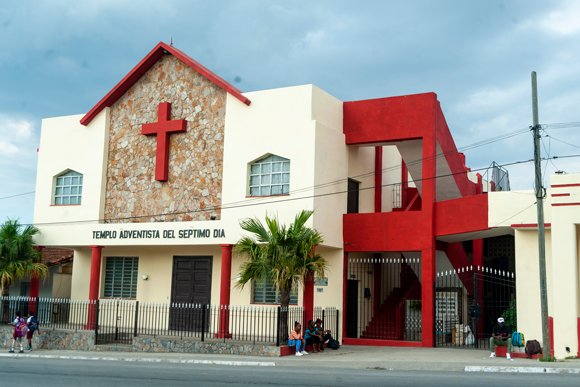 GuardianAliento's tweet image. Parada2:
Esperando a Cristo.

¿Qué vamos a peinar?

¿A qué le pondremos fichas?

OM-AMÉN-ASHÉ
el guardián del aliento
Año de los perros

#parada #esperando 
#Cristo #templo 
#adventista #séptimo
#día #hacer
#peinar #ficha