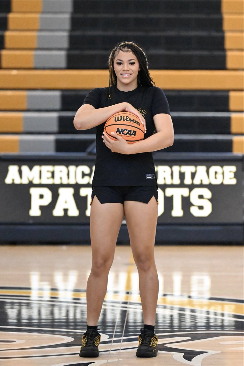 brwdsarahrenee's tweet image. Junior Szn!!!!