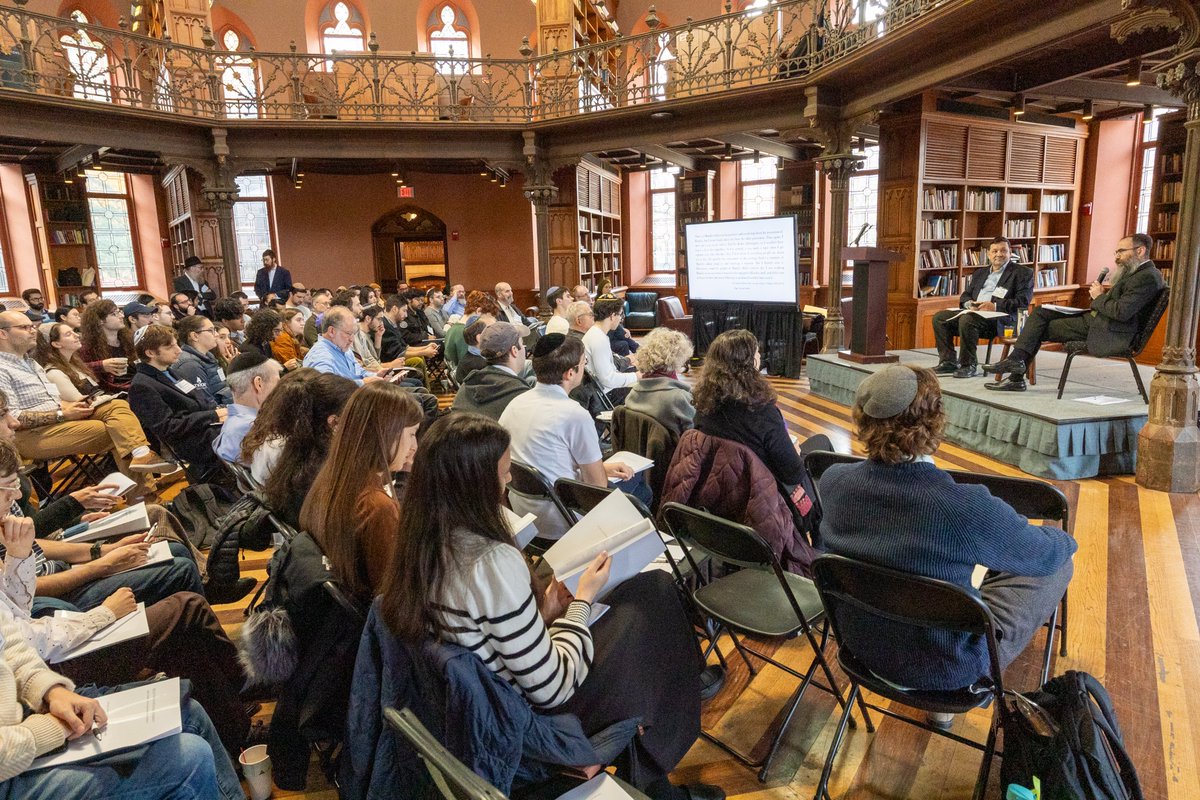 HasidicThought's tweet photo. On November 9th, 2025, the Princeton Institute for Hasidic Thought welcomed over 130 attendees for a full day of learning and conversation at Princeton University's beautiful Chancellor Green Hall!
https://t.co/x3iJNT0ofM https://t.co/J7Q21kDy0u