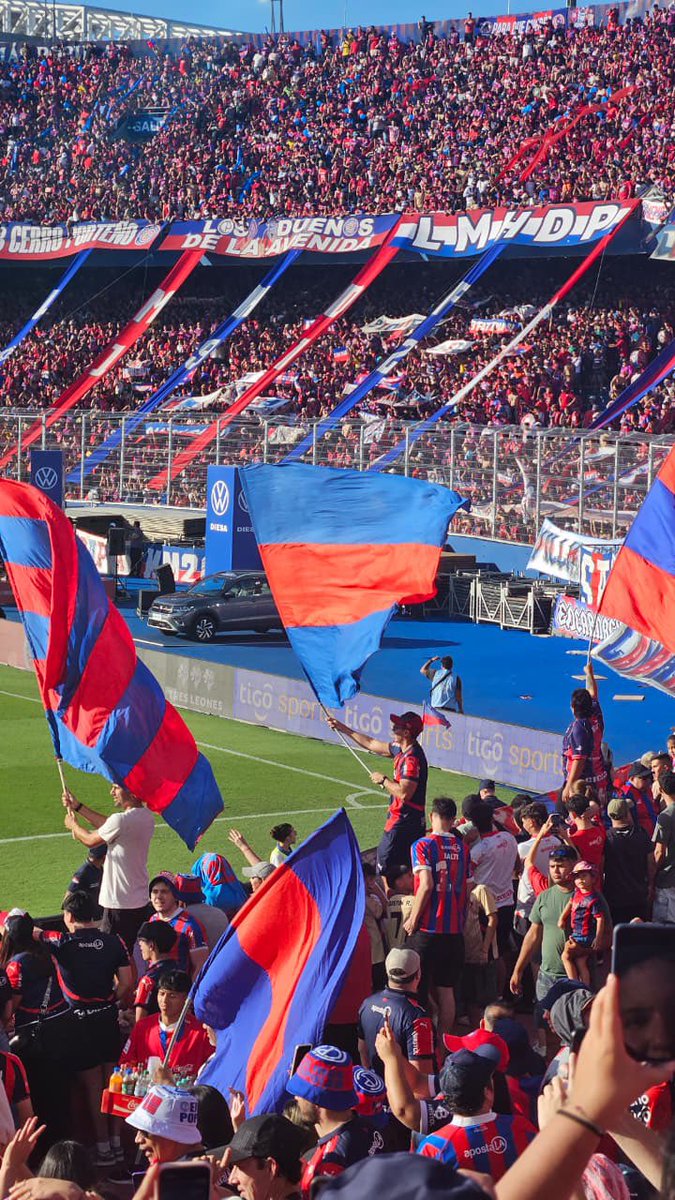 Te voy alentar …
La vida entera 🎶🔴🔵👊🏿
#CerroPorteño