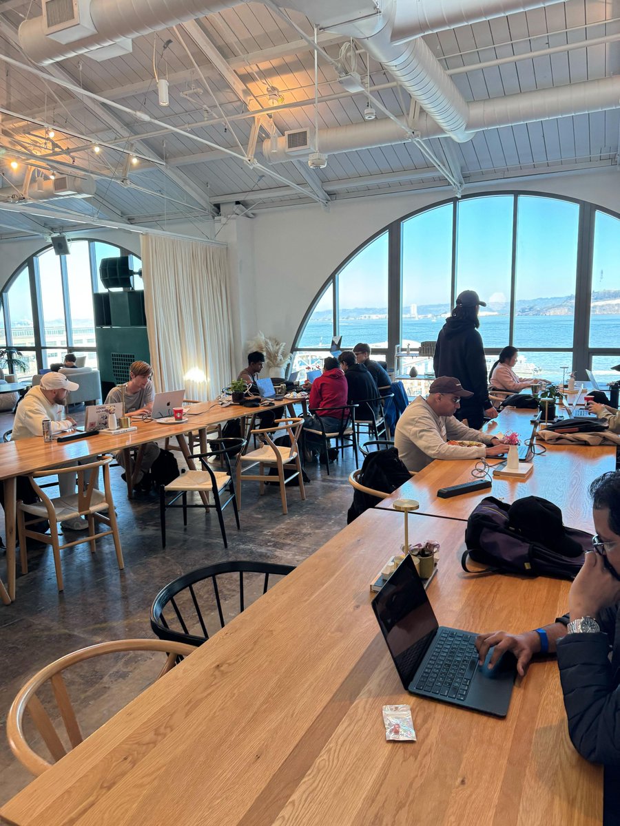 DigitalOcean tweet media