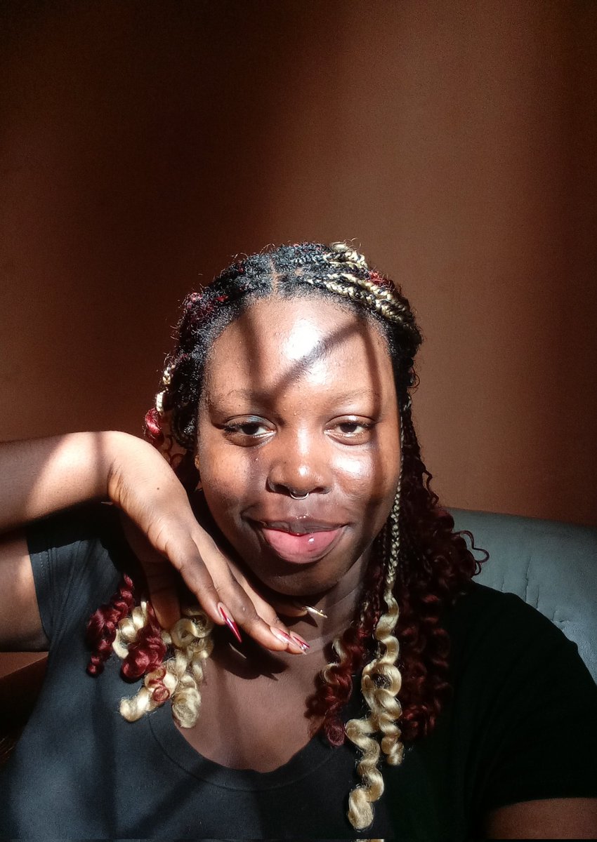 Someone asked "Merciy, why do you use AI images of yourself instead of your pictures?" 

I then realized I had grown too comfortable hiding behind those "seemingly perfect" recreations of myself.

Hi, I'm Merciy, a 20yr old Global Social Media Executive. You?