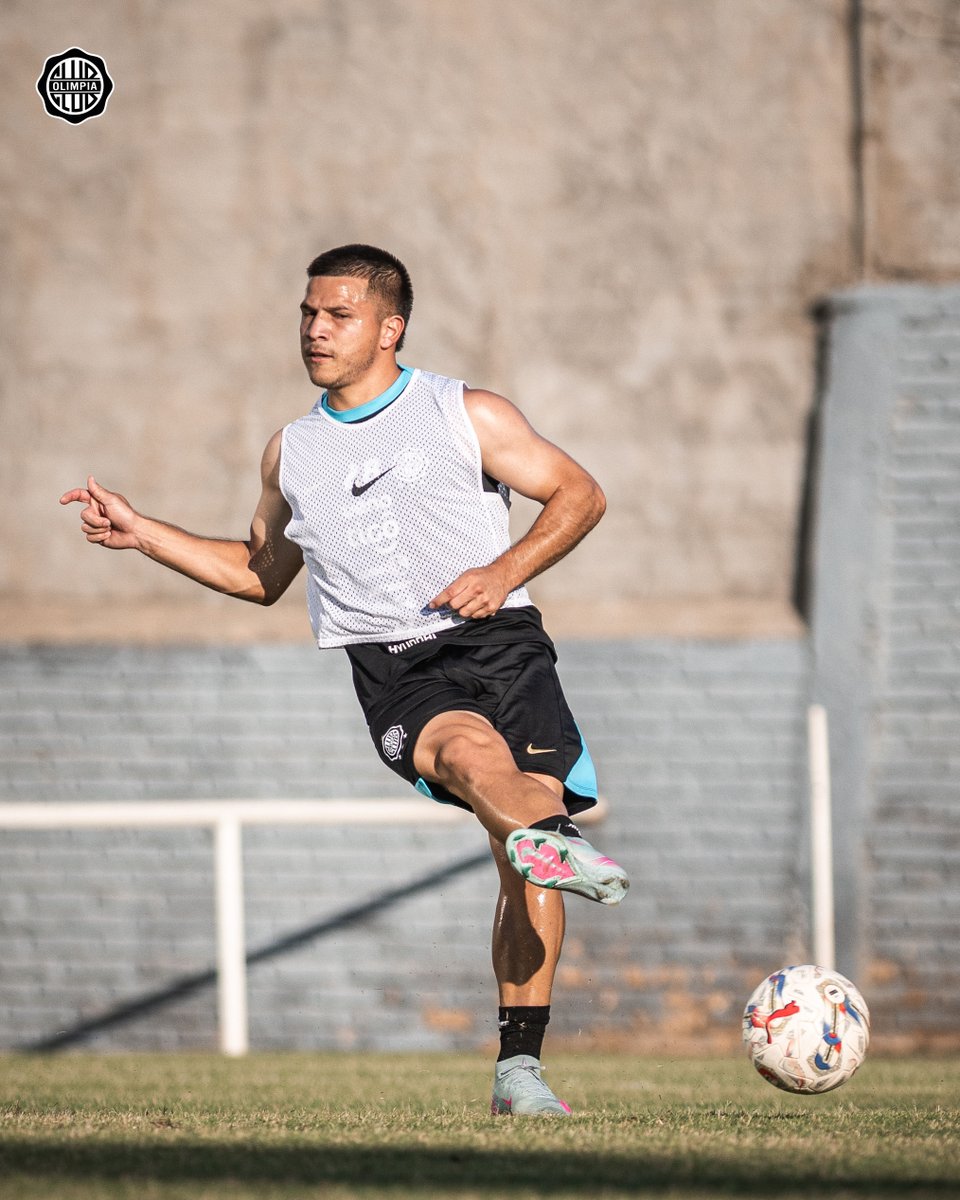 Club Olimpia tweet media