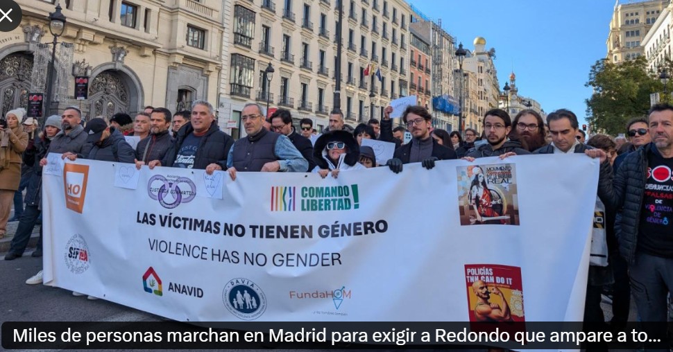 Thousands of persons march in Madrid to demand protection for all victims of violence. They marched through the city center carrying banners and chanting slogans in favor of "real equality" and the "defense of human rights" for all victims. Along the route, cries of grandparents