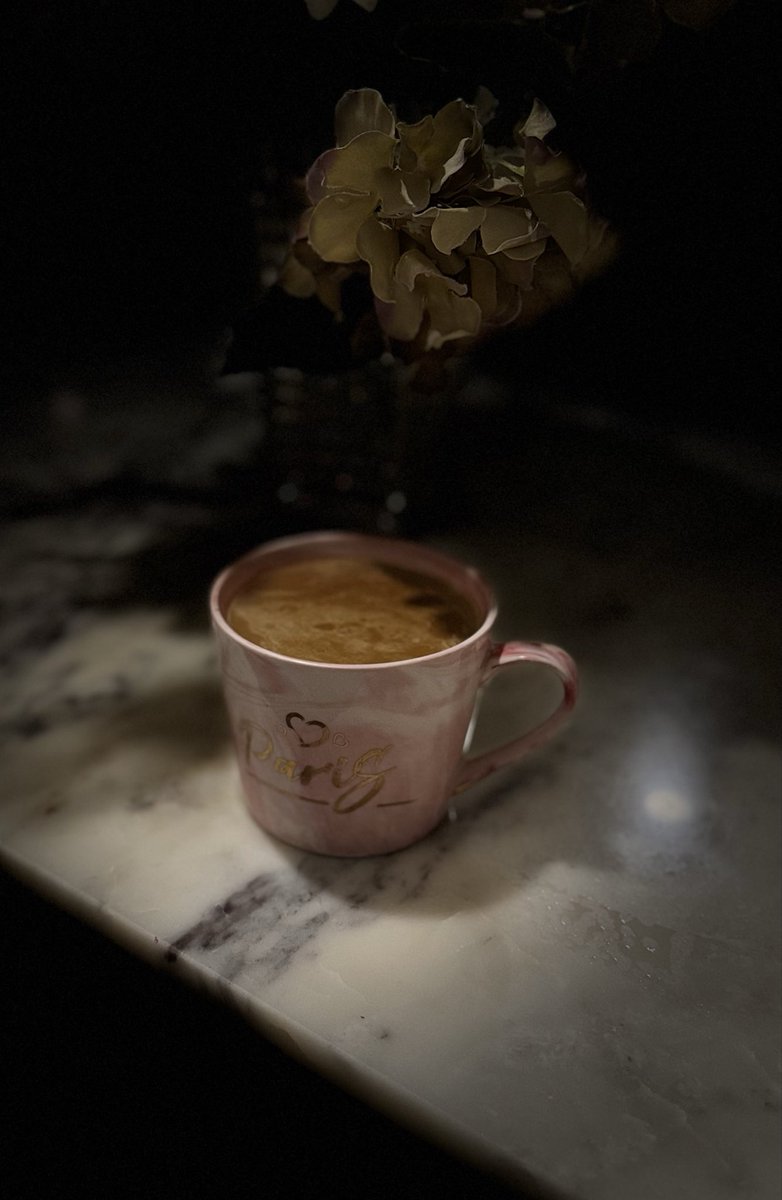 1snafee1's tweet image. يسعد صباااح اللي عليّه يصبّح 💐 
ويارب لي راقد بعد تسعد صباحة 💐😅💐

💐💐