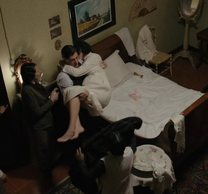 enzadimart00's tweet image. 💔 #ilcommissarioricciardi3