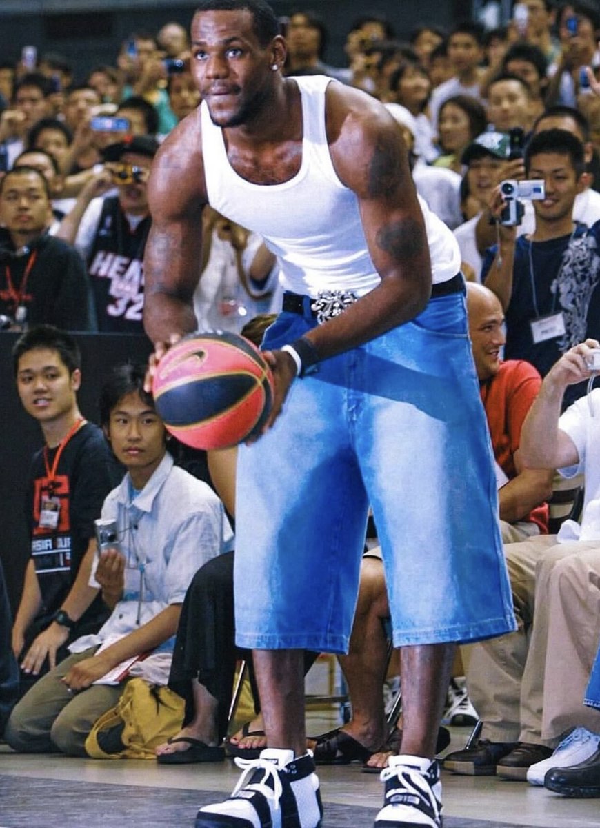 KICKS CREW tweet media