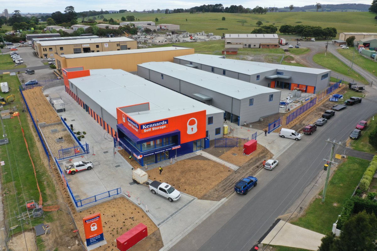 KennardsSelfStorage tweet media