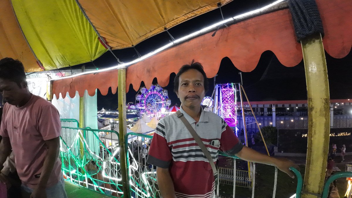 mbhsndg's tweet image. Suasana pasar malam, liat wahana, jajanan, dan tawa orang-orang. lampu warna-warni bikin mata betah. 🎡✨Vibes-nya dapet banget! 🎢🍡

iPhone 15 Lawan 10 arahnya kuat

100k $SEE Airdrop Fund (250 Winners)
❤️RT, Like 12H left!

maxsee.io/v/mbhsndg/be4t…

#Crypto #SOL #BNB #Maxsee