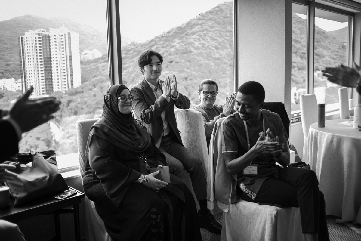 JenniferWathall's tweet image. Elevate your facilitation skills at our 5-day Art of Facilitation in HK, July 6-10, 2026! Need funding help? Join us: jenniferchangwathall.com/general-6 #ArtOfFacilitation #ProfessionalLearning #EdLeaders #HongKong2026