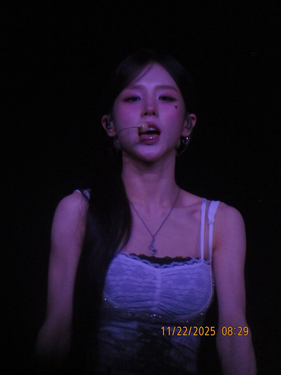 avilu_nyang's tweet image. silly heejin #ARTMS_in_Denver #ARTMS #Grand_Club_Icarus