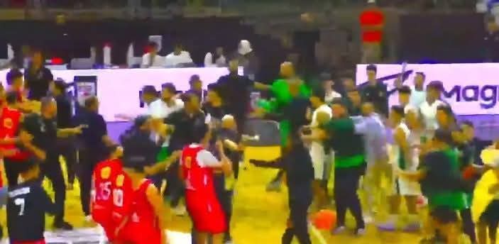 اي بلطجة ف اي لعبة لازم الاهلي يكون طرف اساسي  فيها  🤏🤏🤏