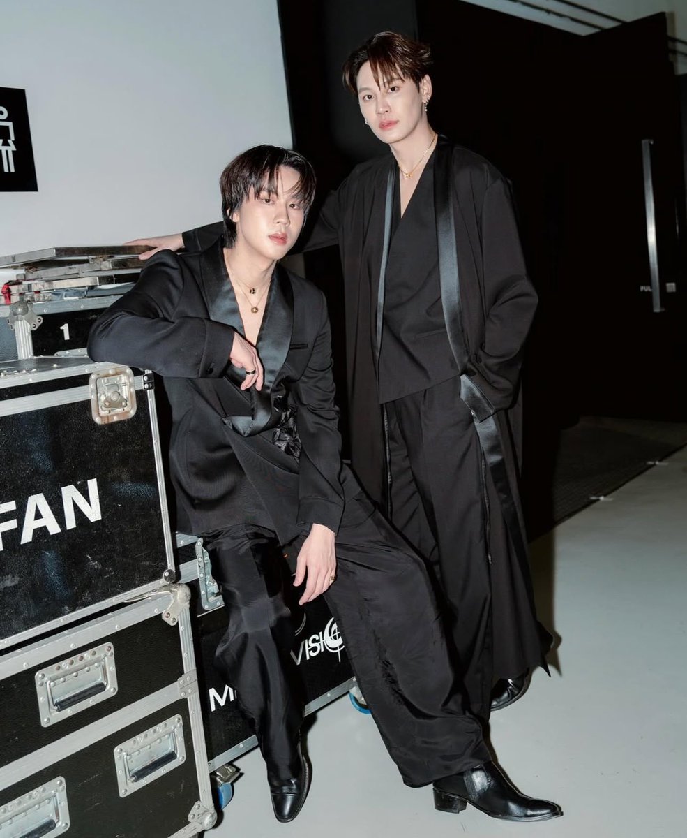 m1nqyqsu's tweet image. 𝐆𝐨𝐨𝐝 𝐌𝐨𝐫𝐧𝐢𝐧𝐠🐱🐷❤️🩵🥦
I hope you have a wonderful day today🫶
#BounPrem #bb0un #prem_space