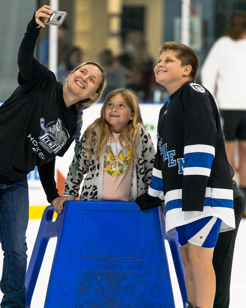 Make Thanksgiving even more memorable on the ice 🧊💙
Admission and skate rental are $15 for our Thanksgiving Public Skate on November 27 from 12 PM to 4 PM at Community First Igloo. All ages welcome.

🔗 bit.ly/44k4hoW