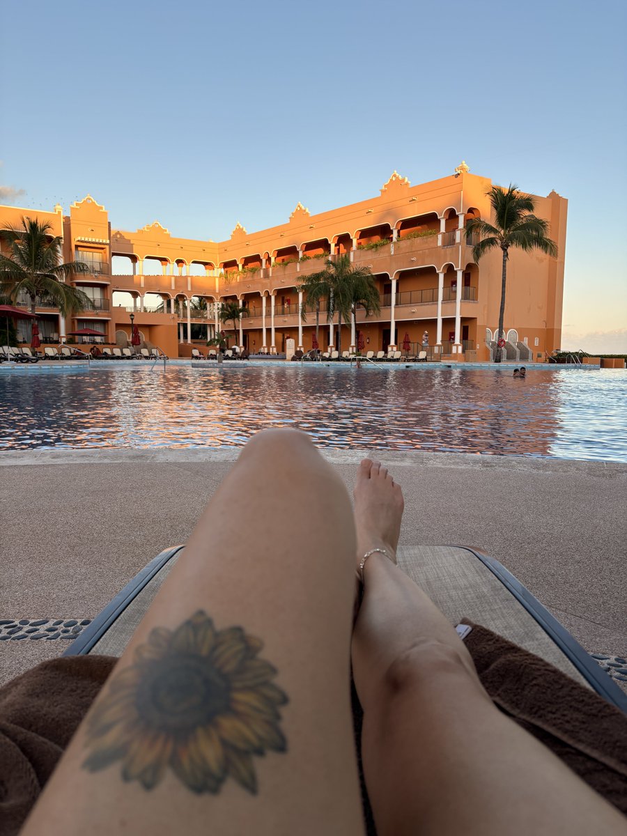 mireya_flays's tweet photo. A veces uno necesita un tiempo de descanso https://t.co/s7NgLuHqAe