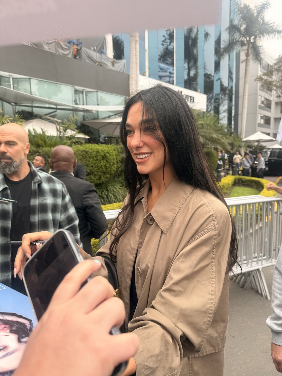 seb_bubbles's tweet image. Mi Dua hermosa!!! Siempre recordaré este día ❤️ #DuaLipa #Lima #Perú #DuaLipaPerú