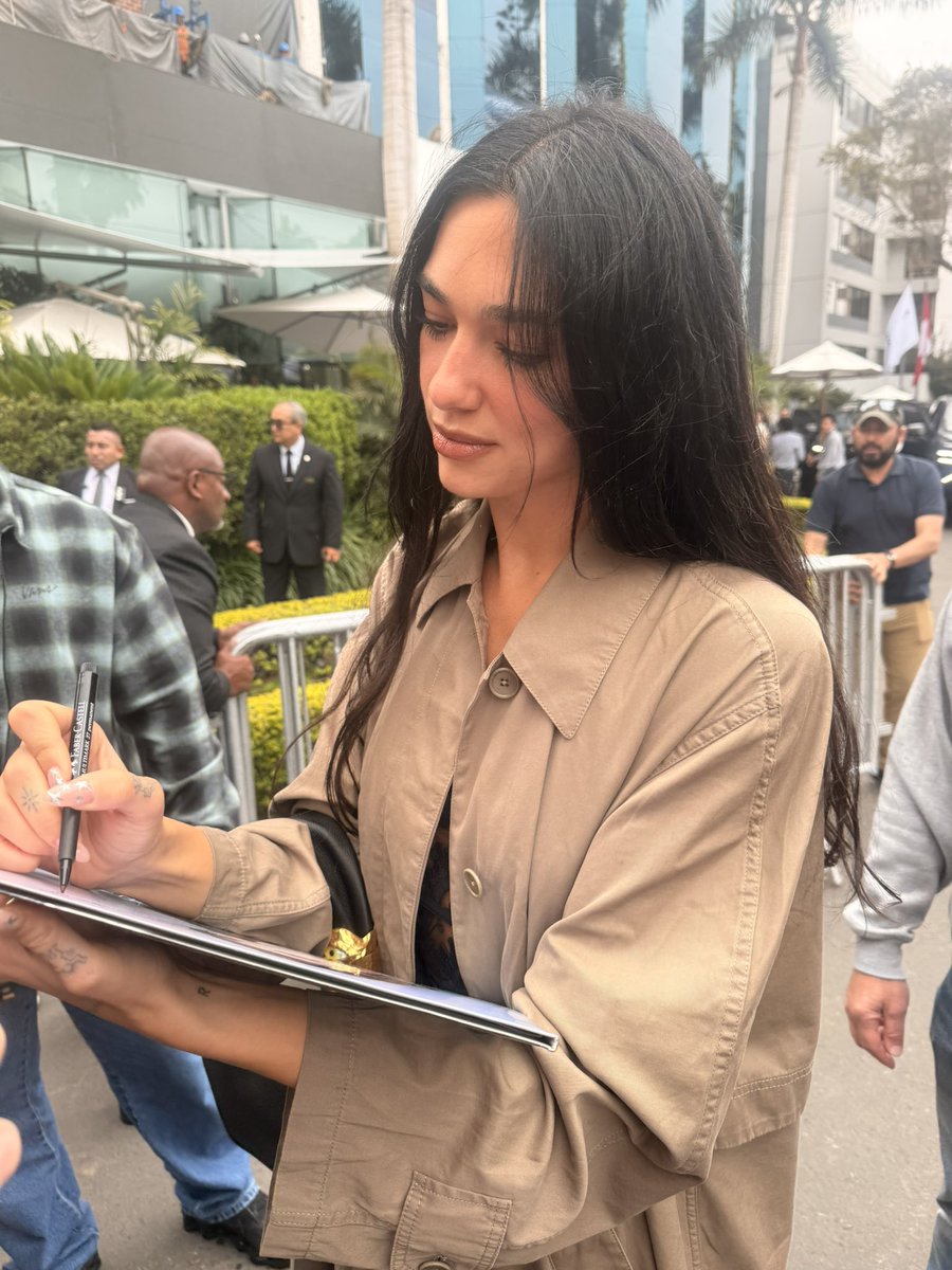 seb_bubbles's tweet image. Mi Dua hermosa!!! Siempre recordaré este día ❤️ #DuaLipa #Lima #Perú #DuaLipaPerú